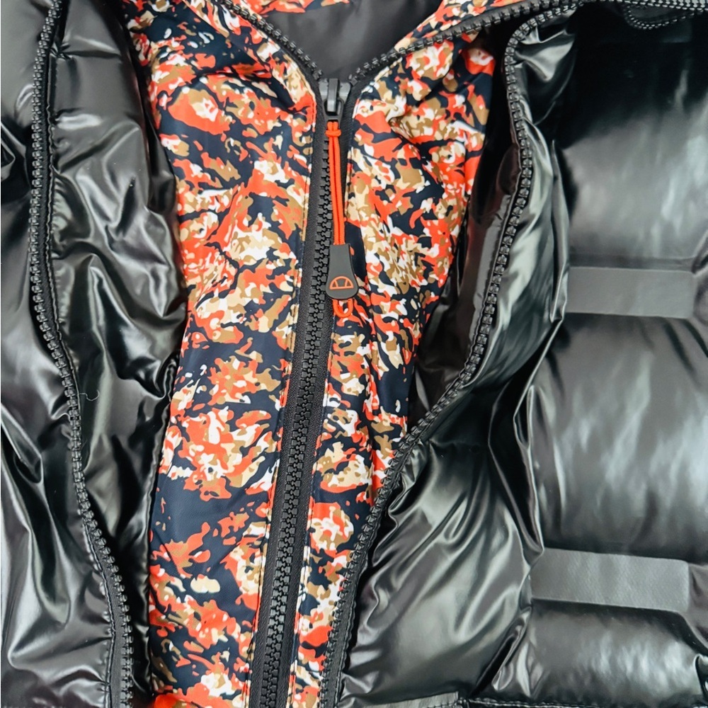 Ellesse Reversible Puffer Jacket – Black & Floral – Size M - Picture 11 of 11